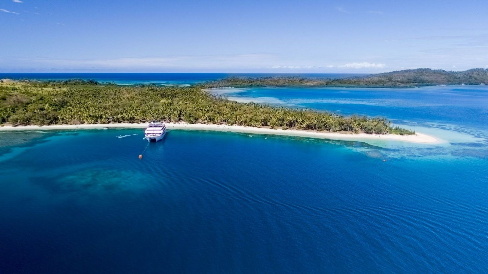 Blue Lagoon Cruises: 3, 4 or 7 Nights in the Yasawas