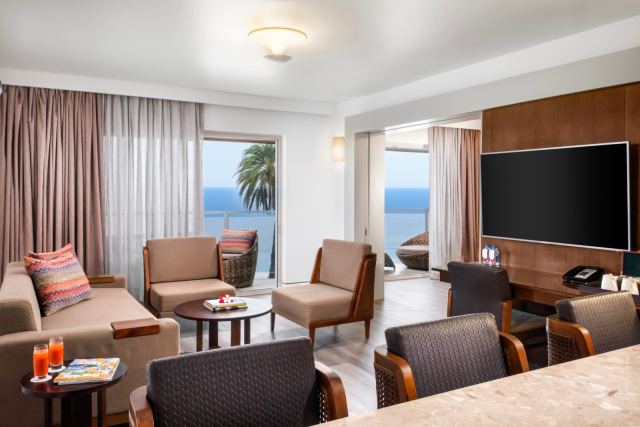 Crowne Plaza Fiji Nadi Bay Resort & Spa, an IHG Hotel — Nadi; Suva